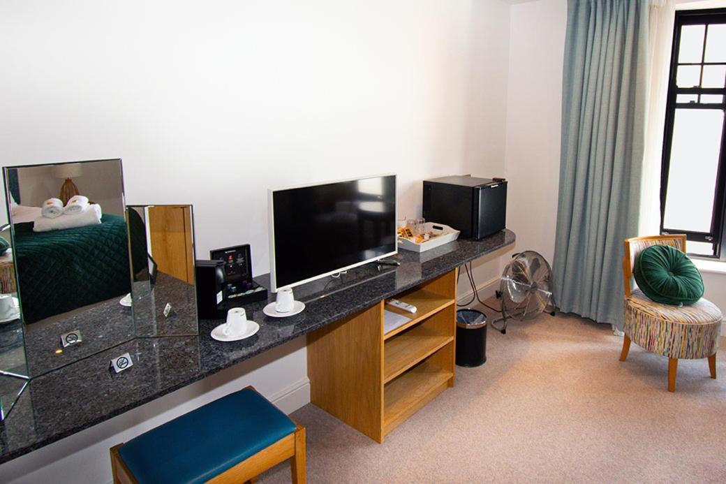 Beachcliff Rooms & Apartments Кардифф Экстерьер фото