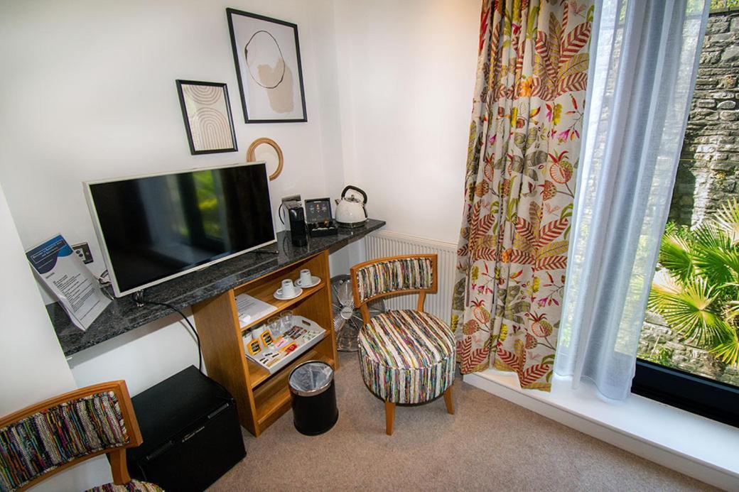 Beachcliff Rooms & Apartments Кардифф Экстерьер фото
